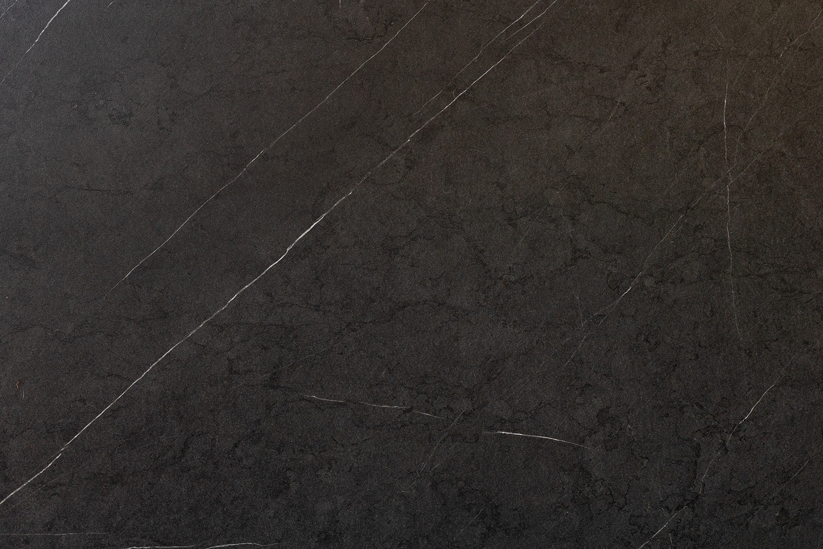 Plan de travail stratifié noir marbré Sofema sur mesure