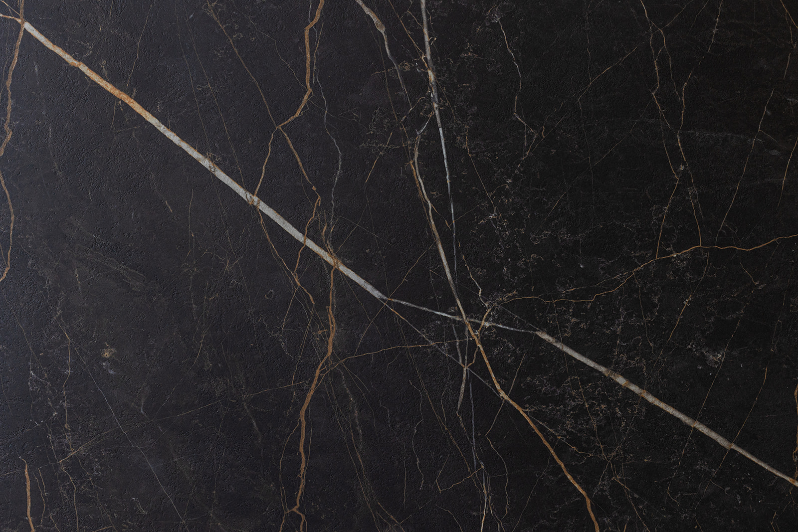 Plan de travail stratifié noir effet marbre Sofema sur mesure