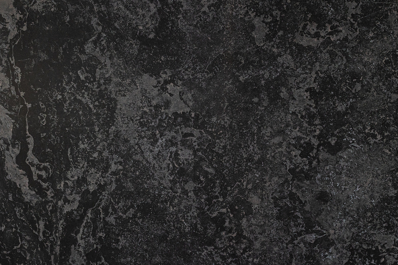 Plan de travail stratifié noir effet pierre Sofema sur mesure